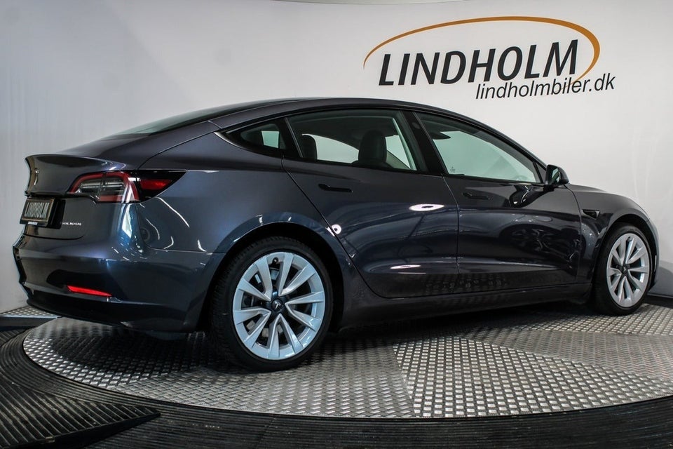 Tesla Model 3 Long Range AWD 4d