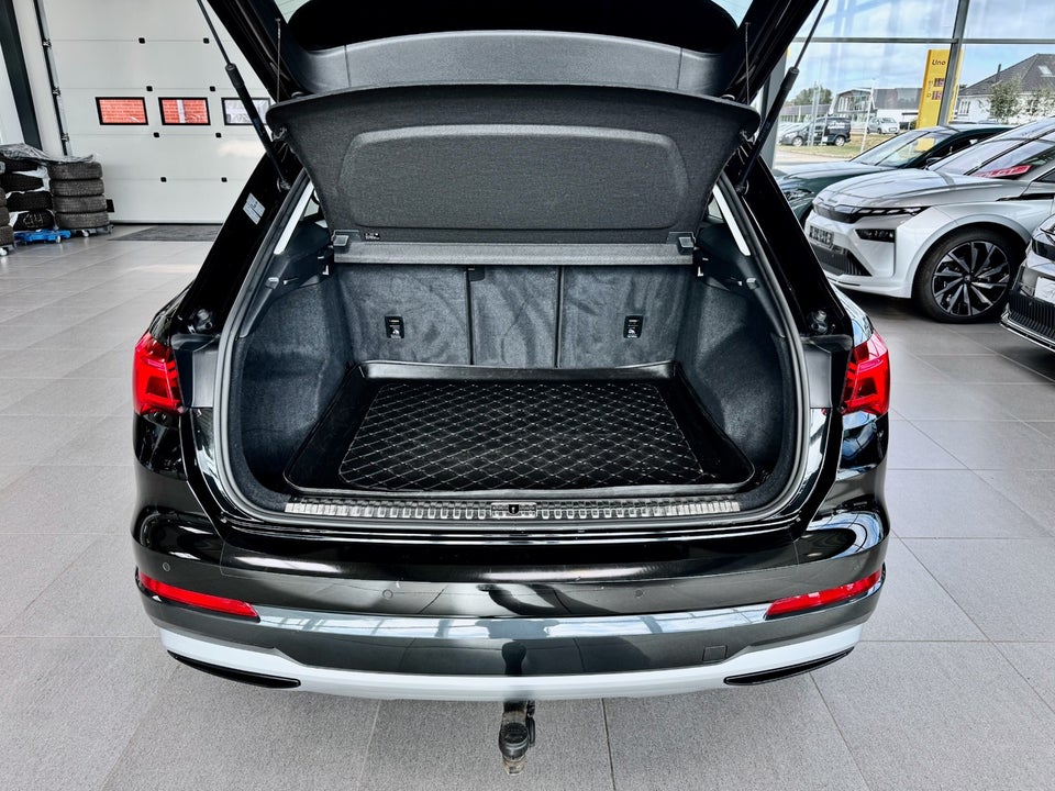 Audi Q3 35 TFSi Advanced S-tr. 5d