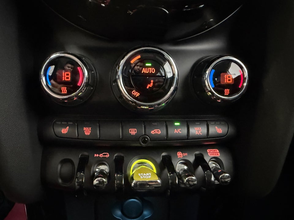 MINI Cooper SE Classic Trim 3d