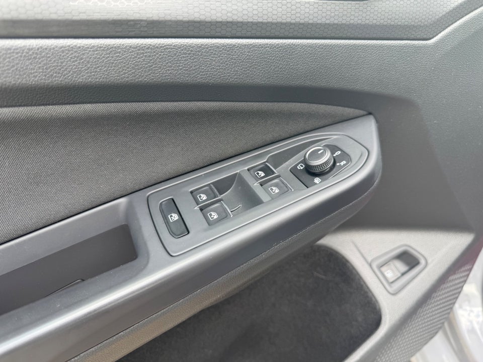 VW Golf VIII 1,4 GTE DSG 5d