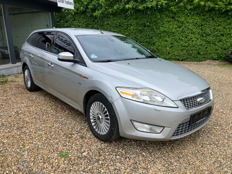 Ford Mondeo 2,5 20V Turbo Titanium stc. 5d