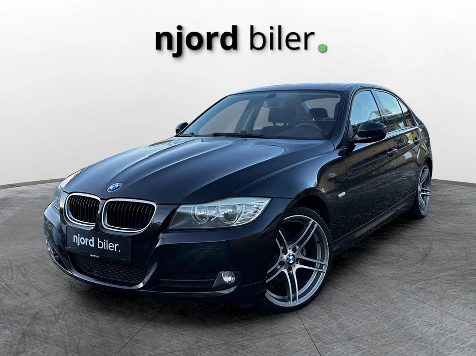 BMW 320i 2,0  4d