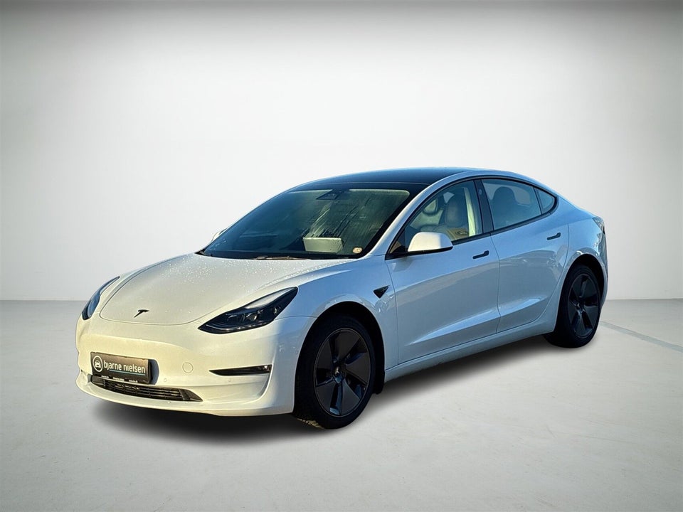 Tesla Model 3 Long Range AWD 4d