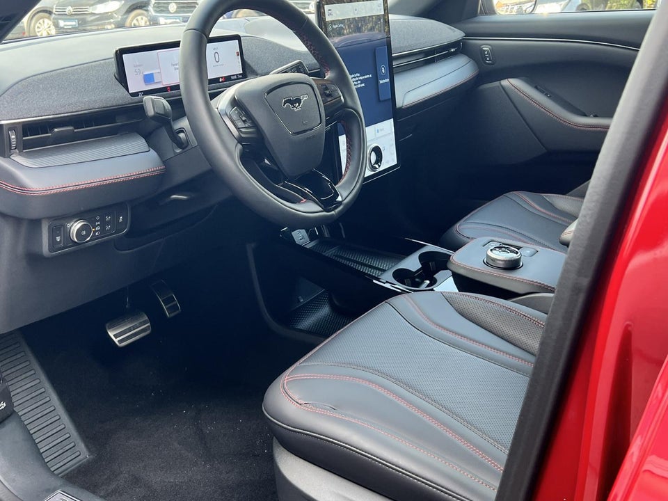 Ford Mustang Mach-E 75 Standard Range AWD 5d