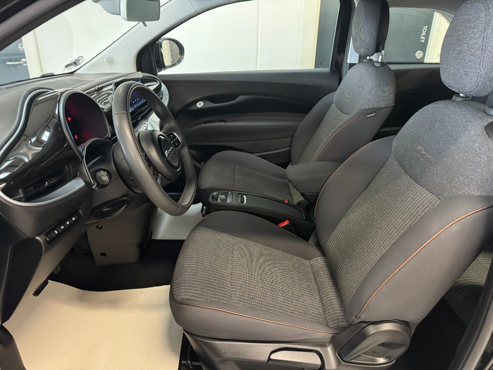 Fiat 500e 42 Icon Cabrio 2d