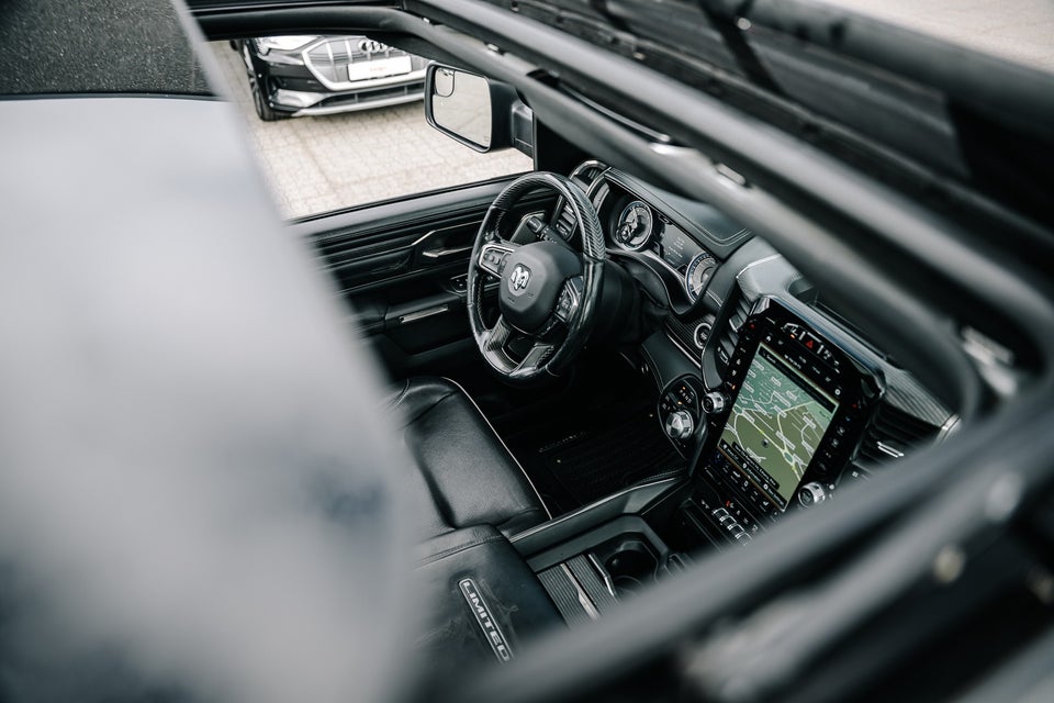 Dodge RAM 1500 5,7 V8 Laramie Crew Cab aut. 4x4 4d