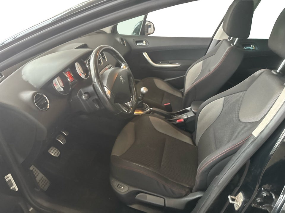 Peugeot 308 1,6 e-HDi 112 Sportium SW 5d