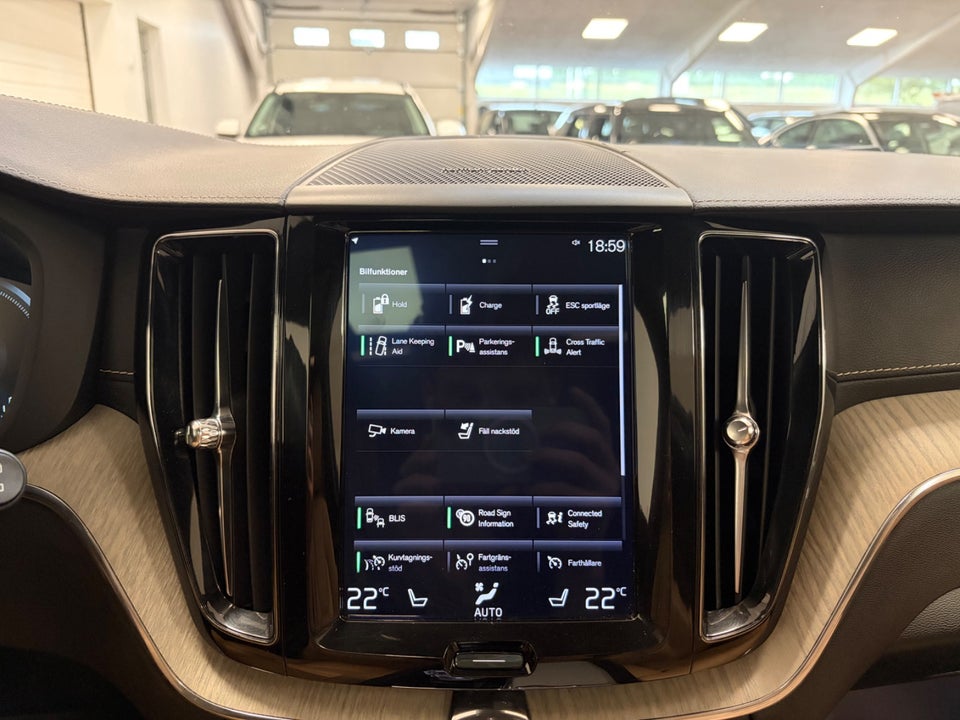 Volvo XC60 2,0 T8 ReCharge Inscription aut. AWD 5d