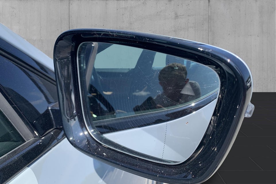 BMW i4 eDrive40 Fully Charged 5d