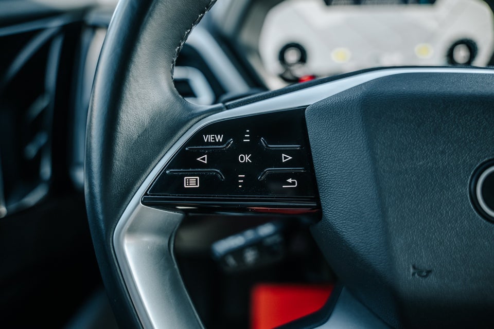 Audi Q4 e-tron 40 S-line 5d