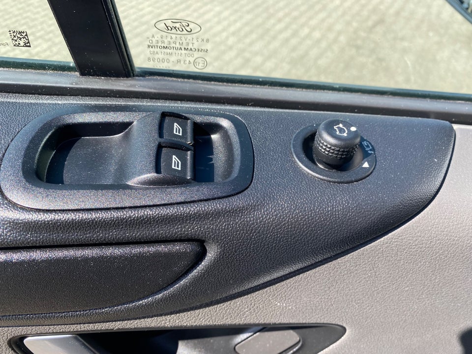 Ford Transit Custom 300 L2 2,0 TDCi 170 Trend