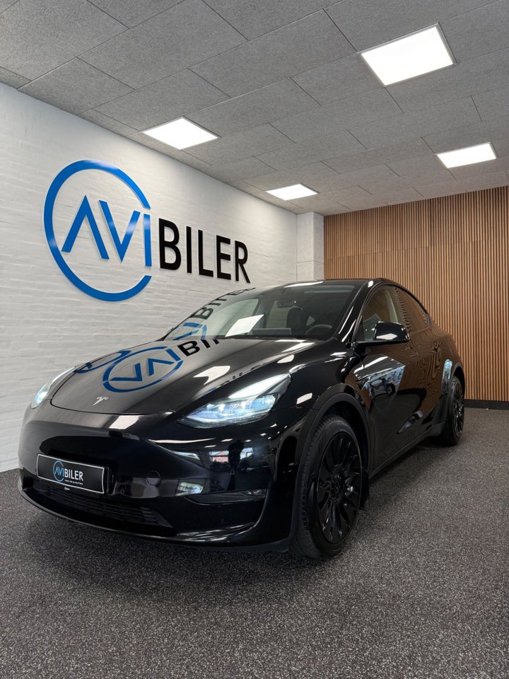 Tesla Model Y Long Range AWD 5d