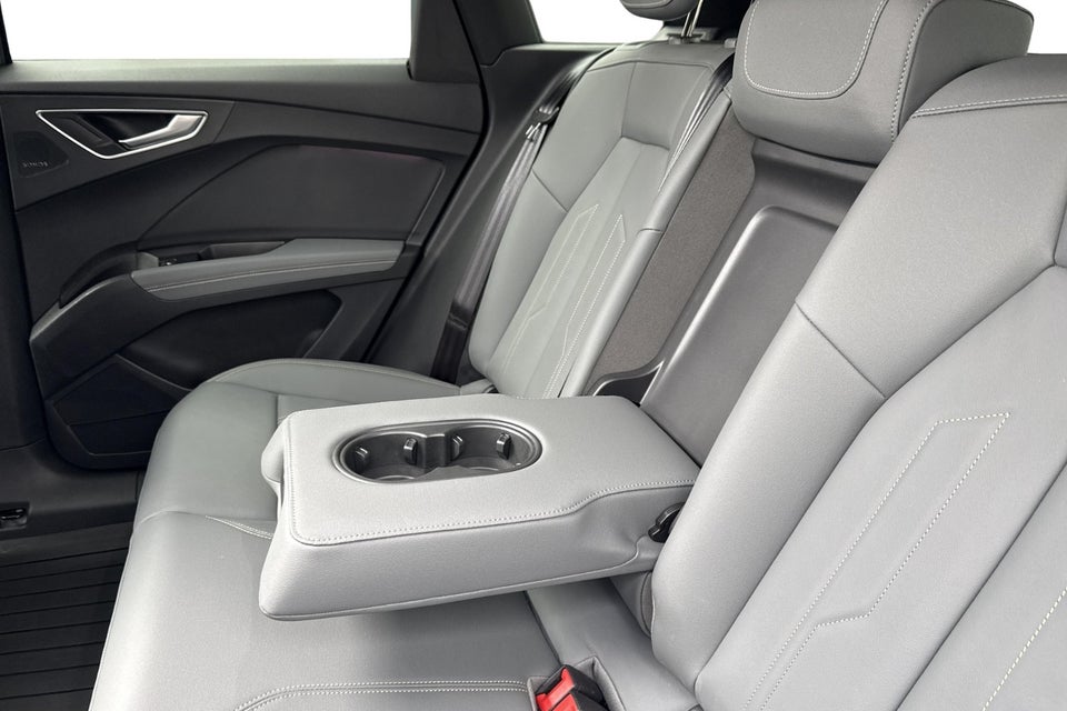 Audi Q4 e-tron 50 Attitude quattro 5d