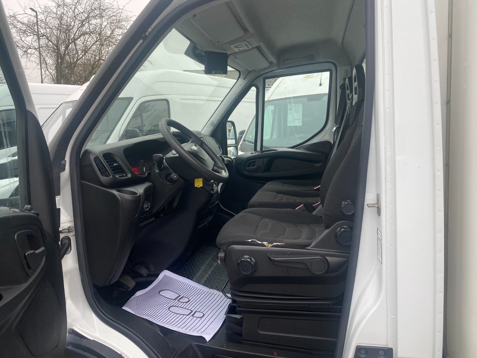 Iveco Daily 3,0 35C17 Alukasse 2d