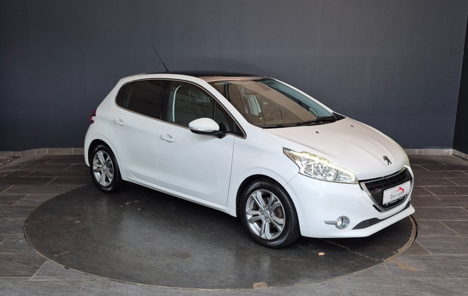 Peugeot 208 1,2 VTi 82 Supreme 5d