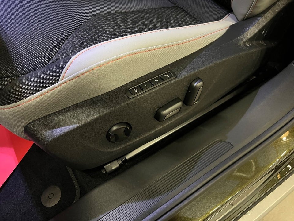 Skoda Enyaq 85 iV Premium 5d