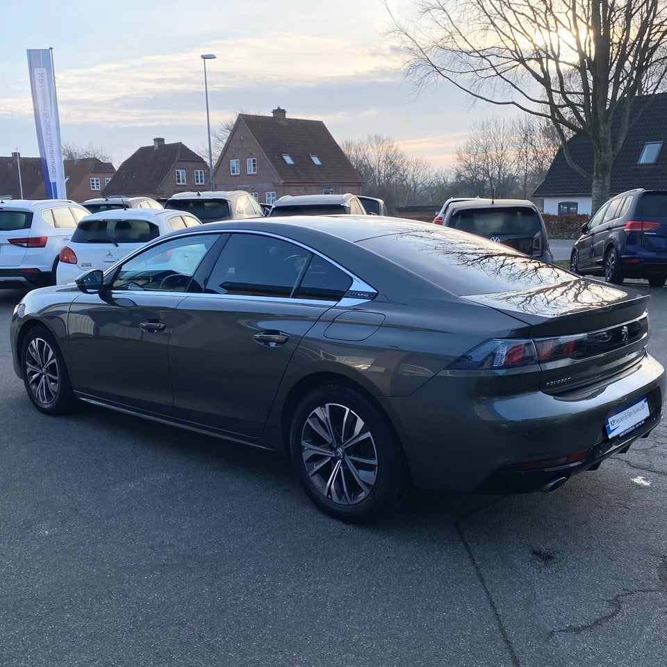 Peugeot 508 1,6 Hybrid Allure EAT8 5d