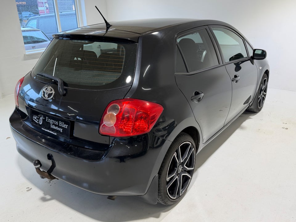 Toyota Auris 1,6 Luna 5d