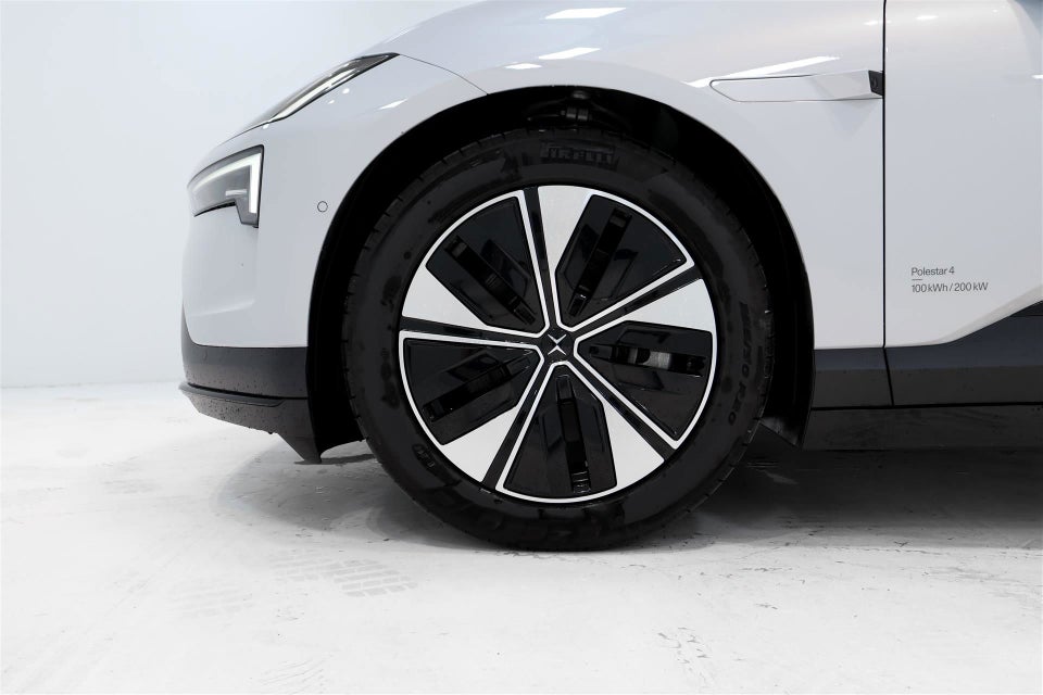 Polestar 4 Long Range AWD 5d