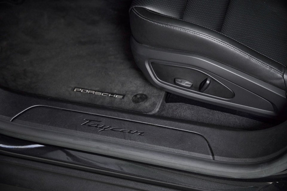 Porsche Taycan Sport Turismo 5d