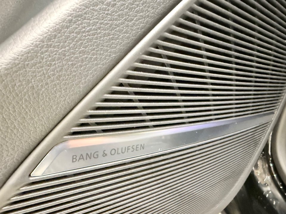 Audi Q8 60 TFSie S-line Edition quattro Tiptr. 5d