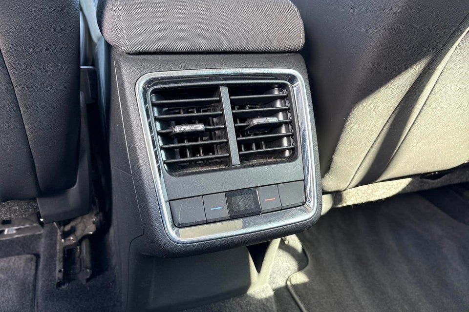 Skoda Enyaq 60 iV Loft 5d