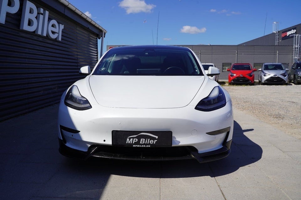 Tesla Model 3 Performance AWD 4d