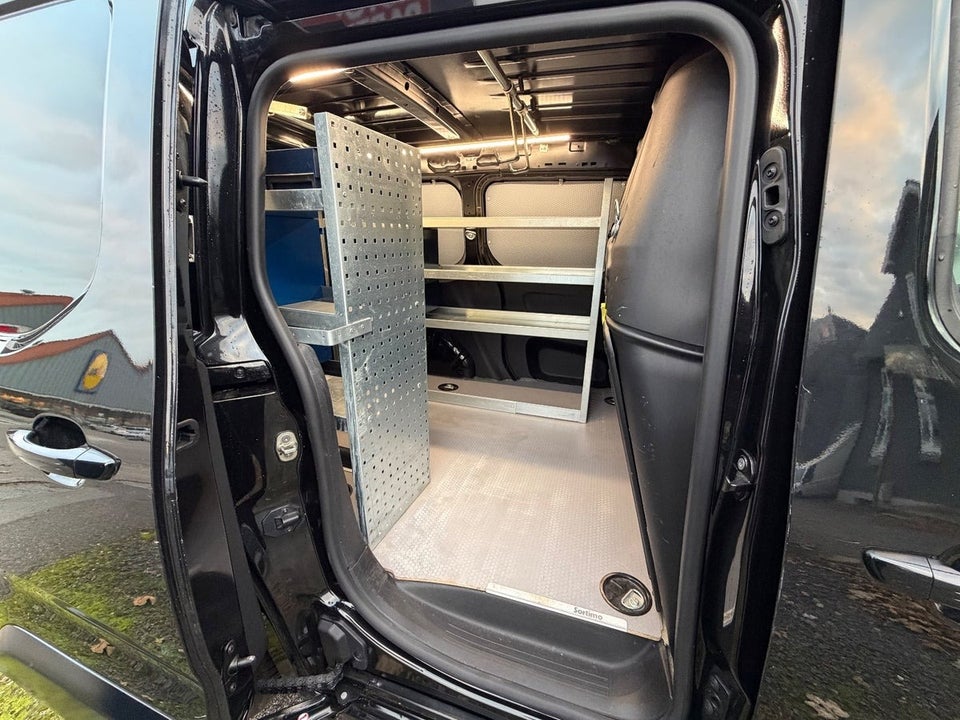 Peugeot Partner 1,5 BlueHDi 130 L1V2 Ultimate EAT8 Van