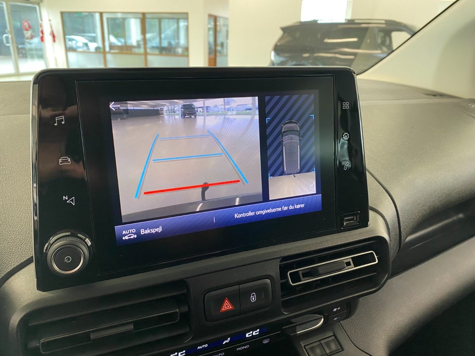 Toyota ProAce City Verso 50 Medium Family 5d