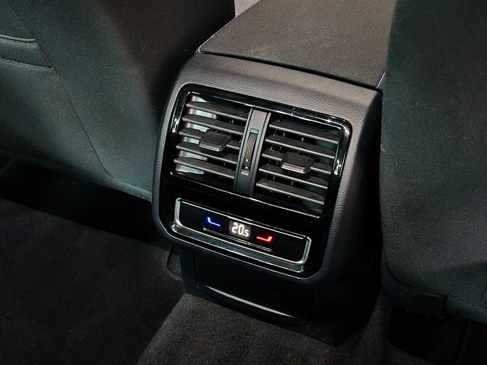 VW Passat 1,4 GTE High DSG 4d