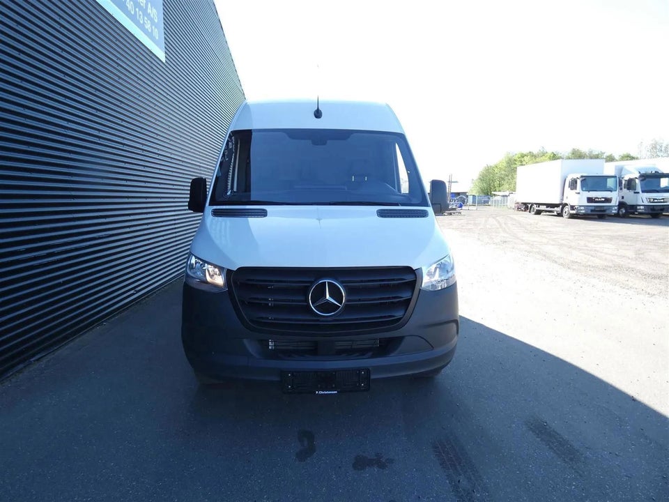 Mercedes Sprinter 317 2,0 CDi A2 Kassevogn aut. RWD