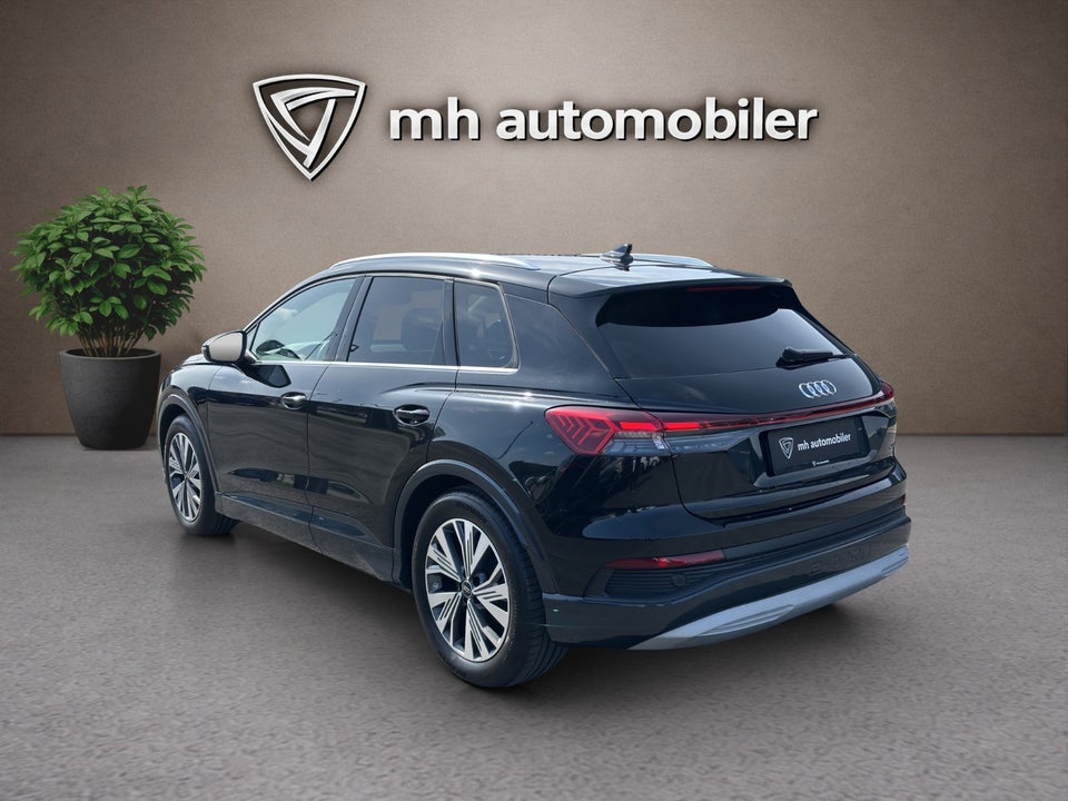 Audi Q4 e-tron 45 quattro 5d