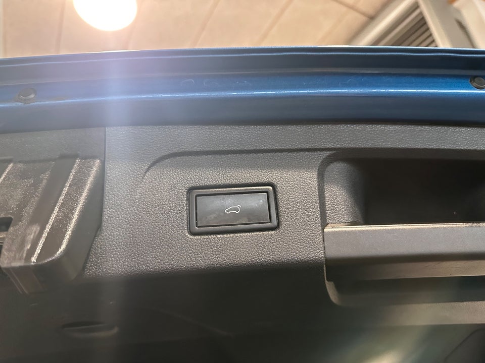 VW Touran 2,0 TDi 150 Highline DSG Van 5d