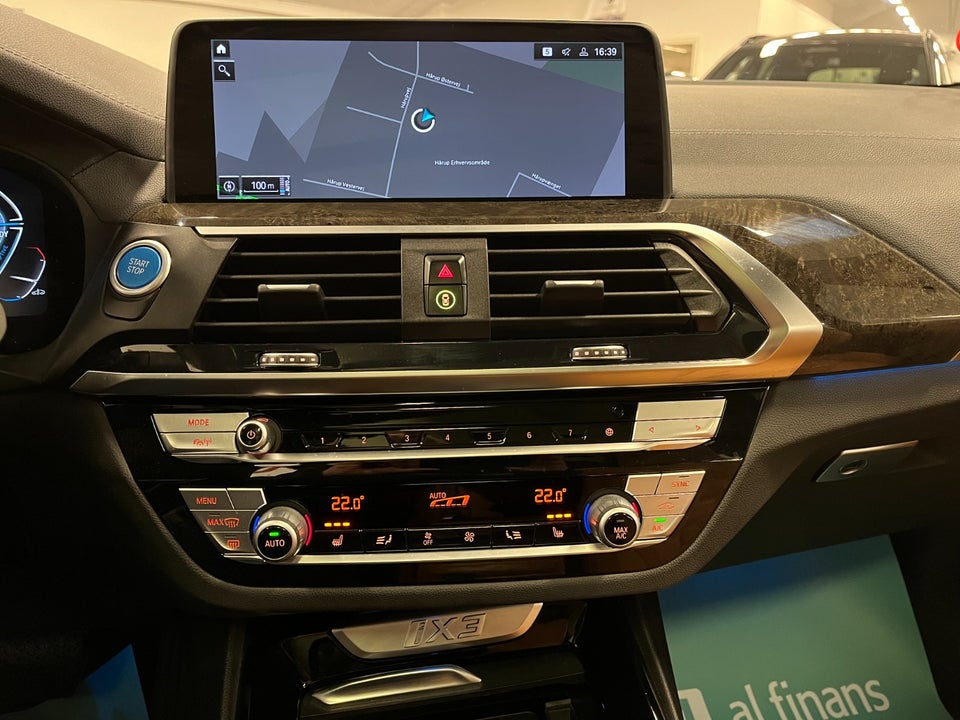 BMW iX3 Charged Plus 5d