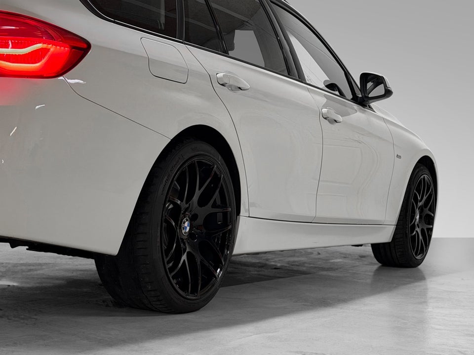 BMW 318d 2,0 Touring aut. 5d
