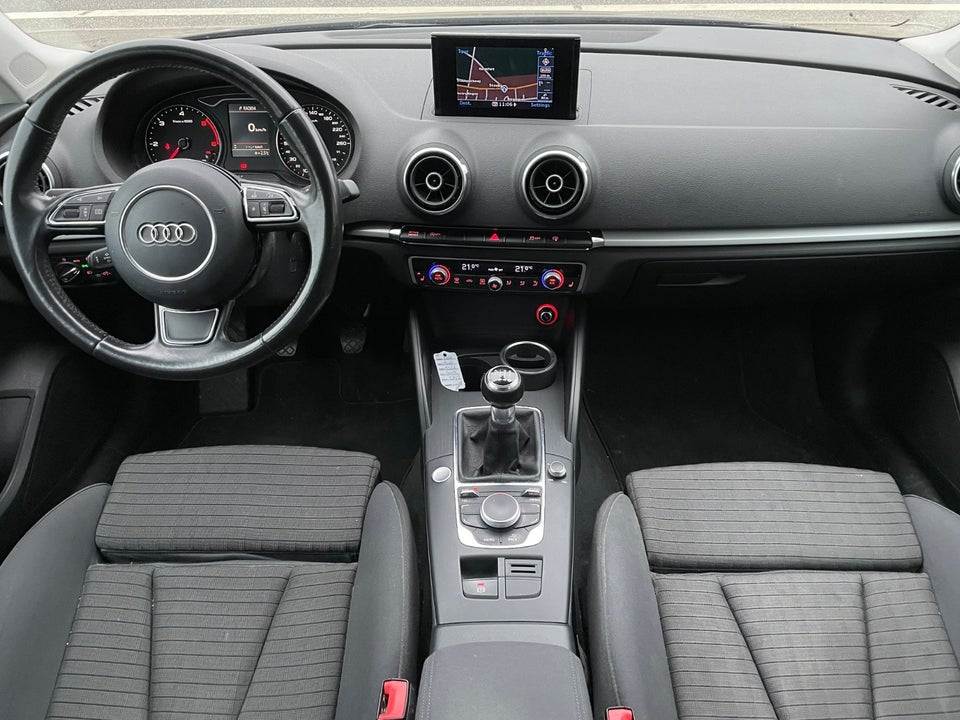 Audi A3 1,6 TDi 110 Ambition 4d