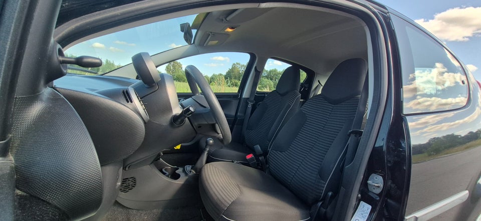 Peugeot 107 1,0 Trendy 5d