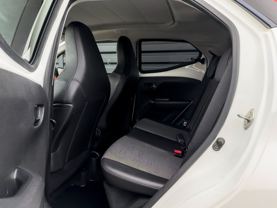 Toyota Aygo 1,0 VVT-i x-sky 5d