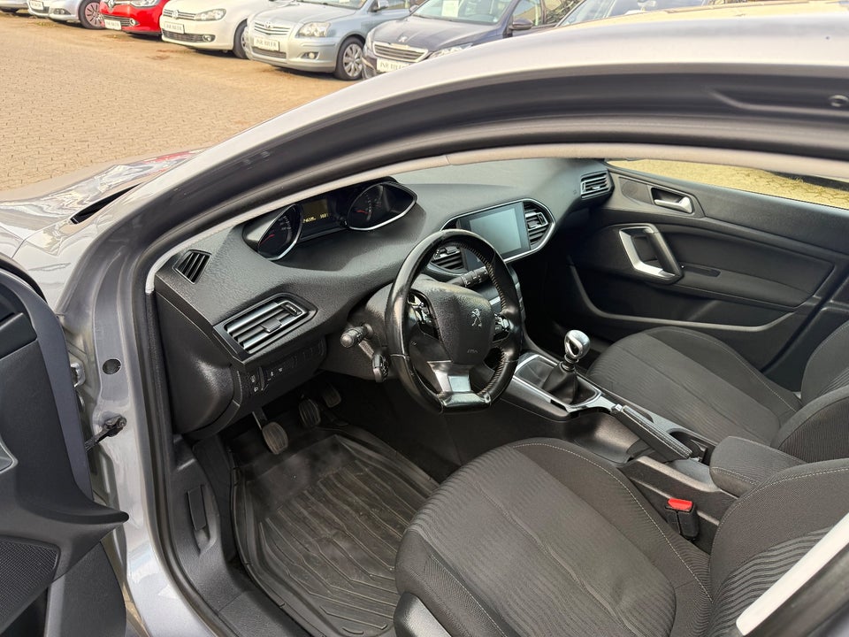 Peugeot 308 1,6 BlueHDi 120 Active SW 5d