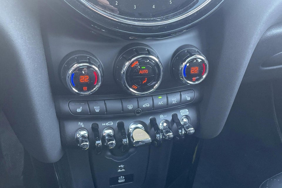 MINI Cooper SE Maximise 3d