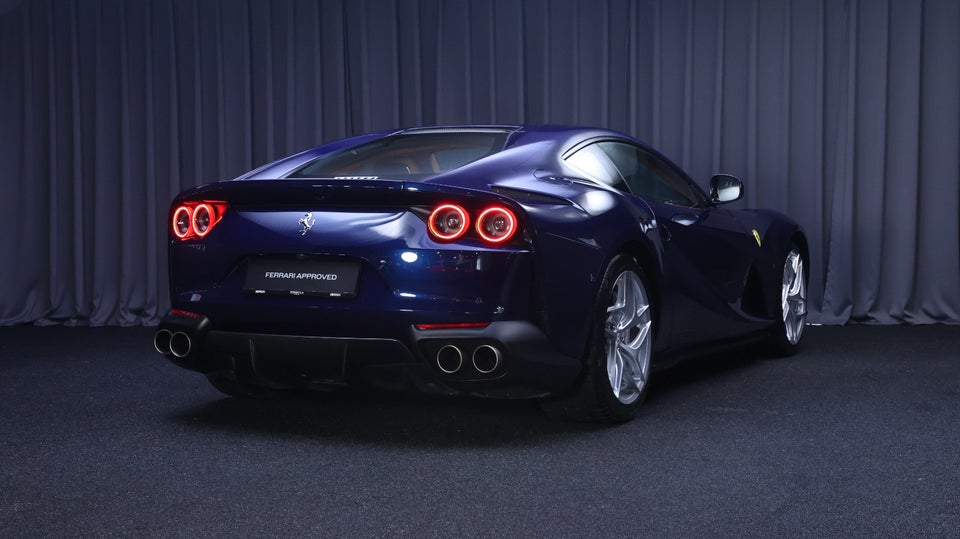 Ferrari 812 Superfast 6,5 DCT 2d