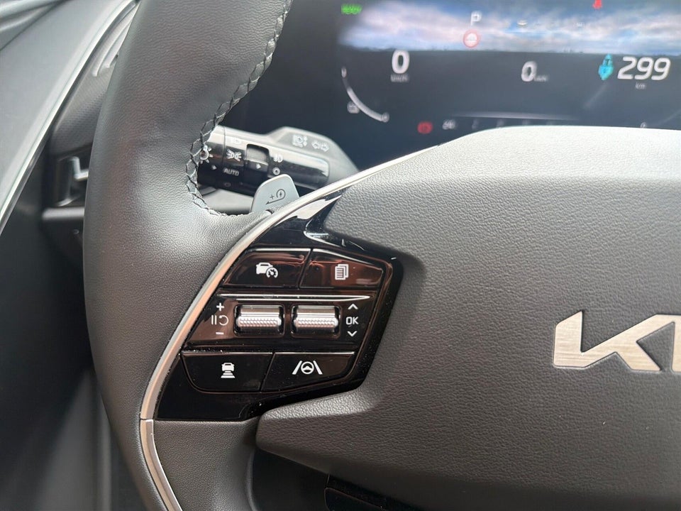 Kia Niro 64 EV Premium 5d