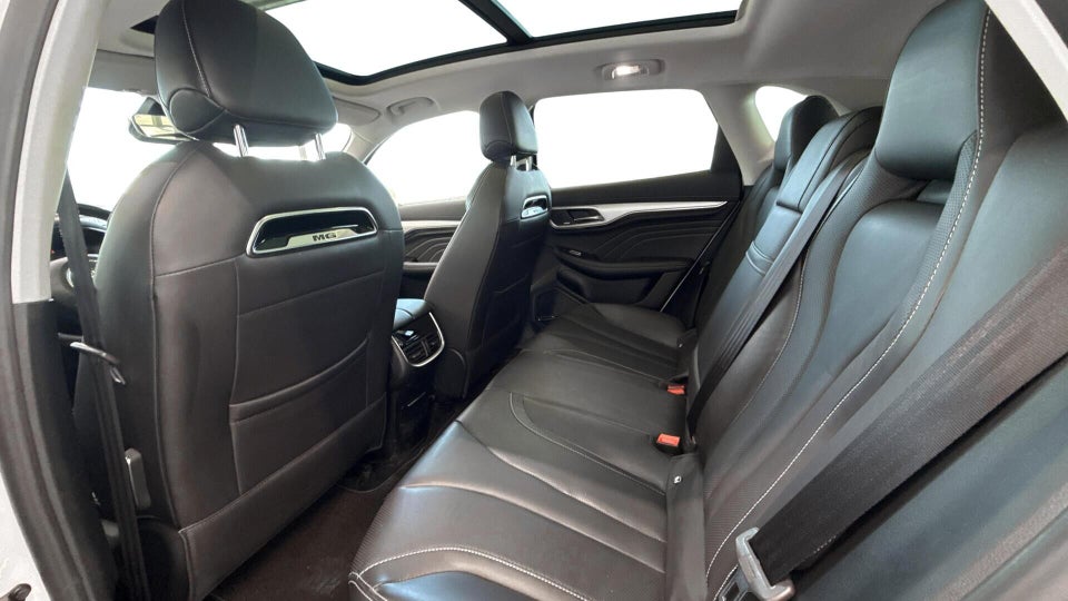 MG Marvel R Performance 5d