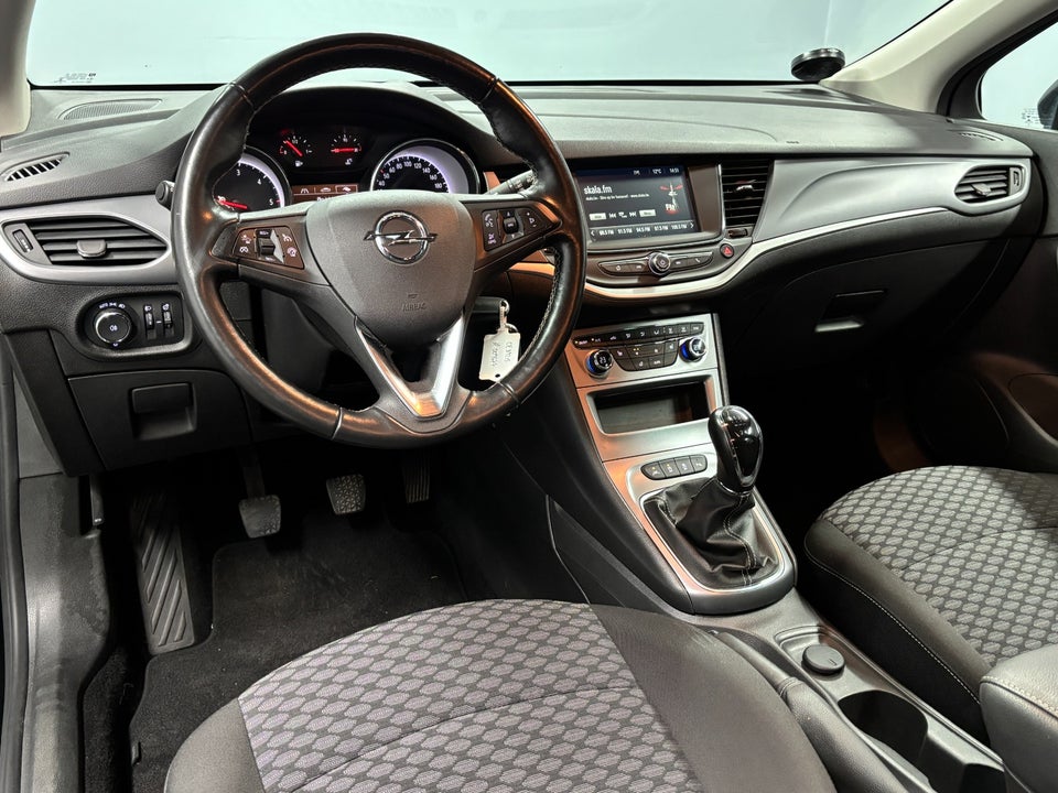 Opel Astra 1,6 CDTi 136 Enjoy Sports Tourer 5d