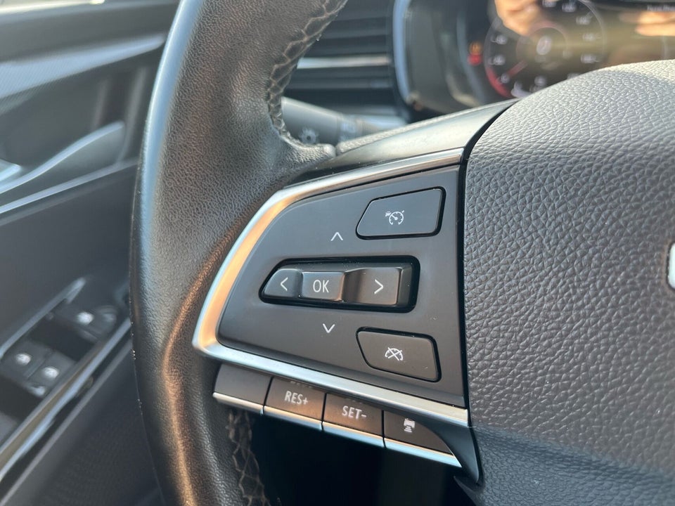 Maxus Euniq6 70  5d