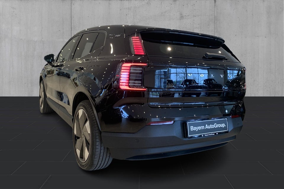 Volvo EX30 Extended Range Plus 5d