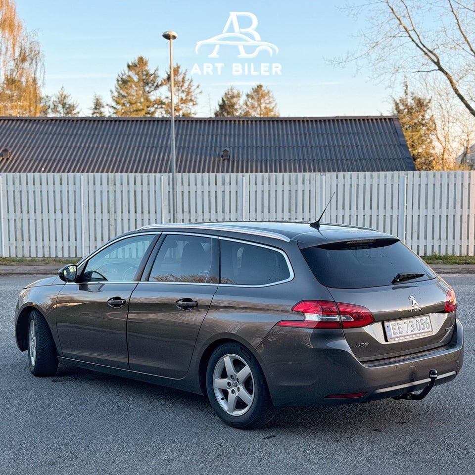 Peugeot 308 1,6 BlueHDi 120 Allure SW EAT6 5d