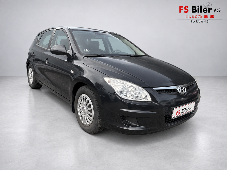 Hyundai i30 1,6 CRDi 90 Classic 5d