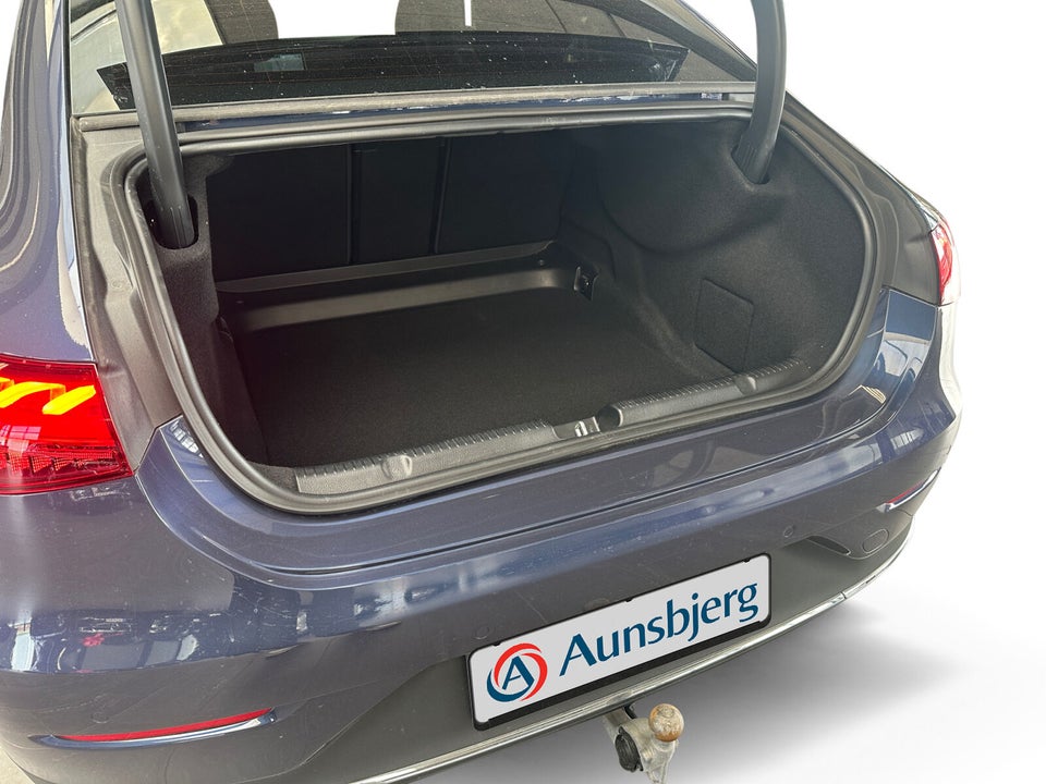 Mercedes EQE300 Avantgarde 4d