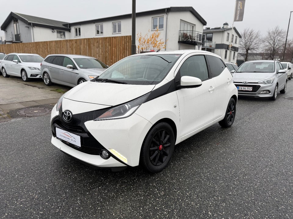 Toyota Aygo 1,0 VVT-i x-sky 5d